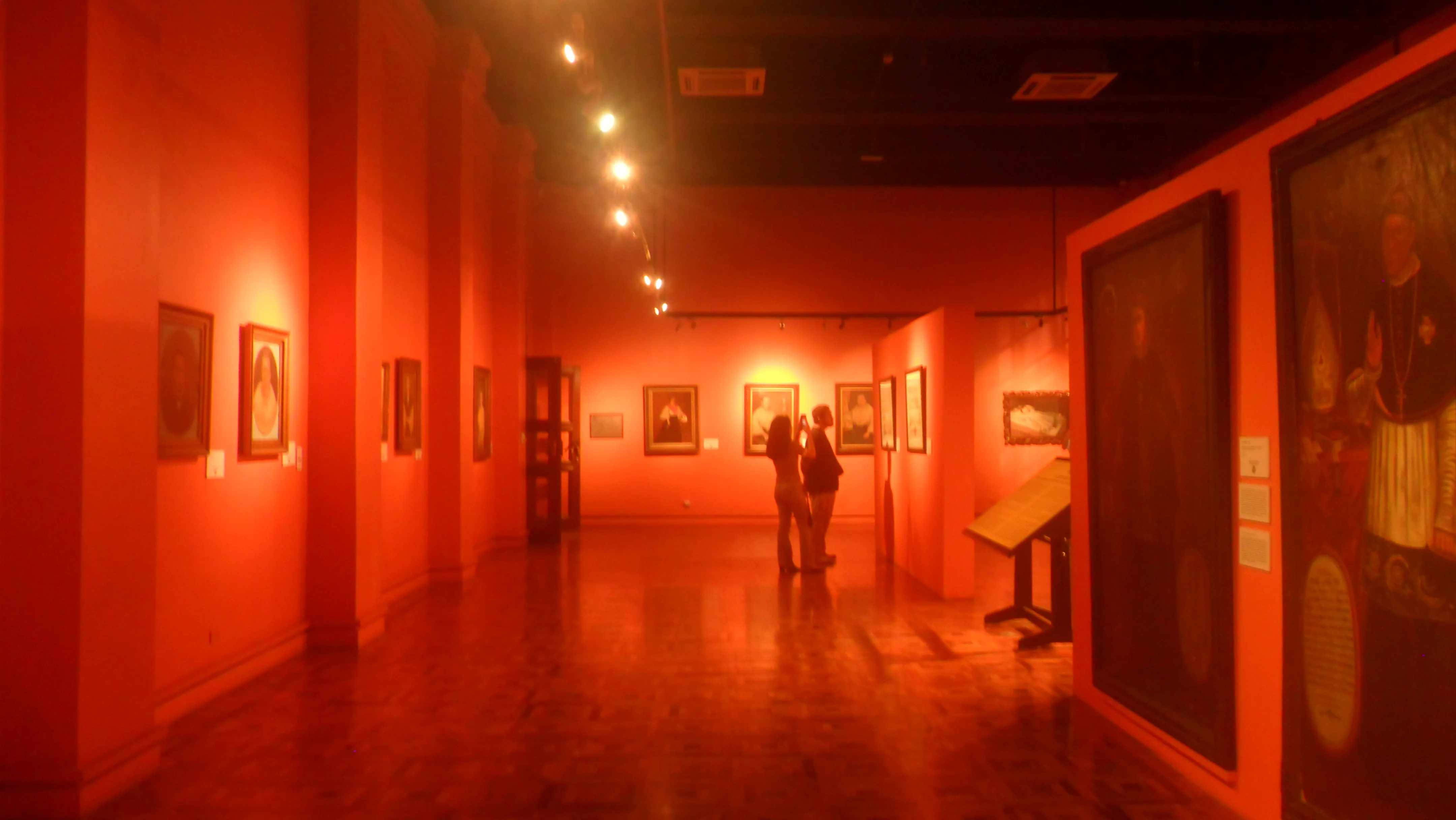 getting lost in a gallery